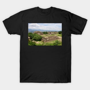 Site archéologique de Monte Alban, Oaxaca Mexique T-Shirt